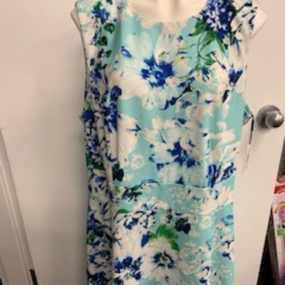 Calvin Klein Dresses & Skirts - NWT: Calvin Klein floral print dress